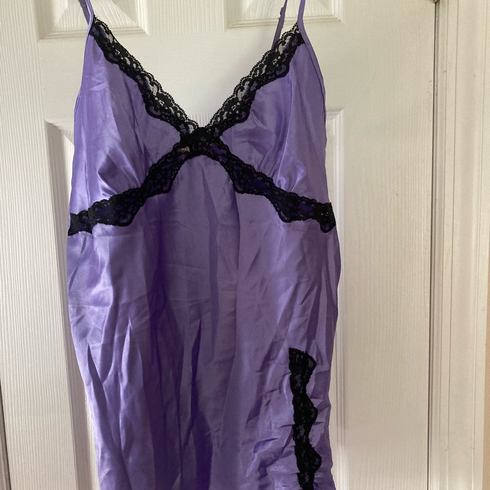 Lingerie - Picture 7 of 11